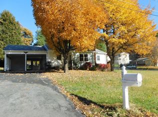 201 Robin Hood Rd, Staunton, VA 24401