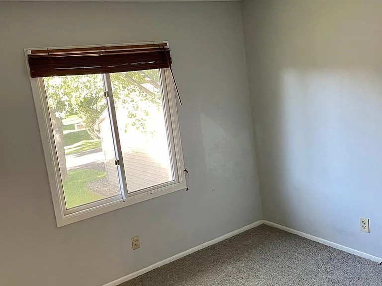 1342 Arden View Dr — Photo 12