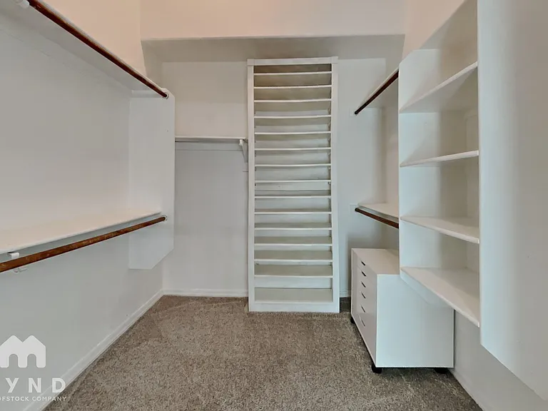 1421 W Maplewood St — Photo 13
