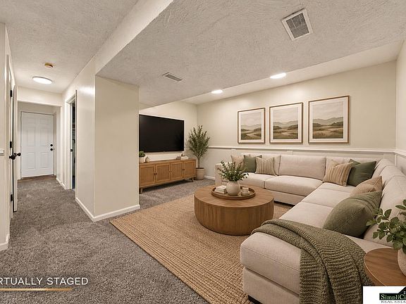 3rd image of 423 Bridger Rd