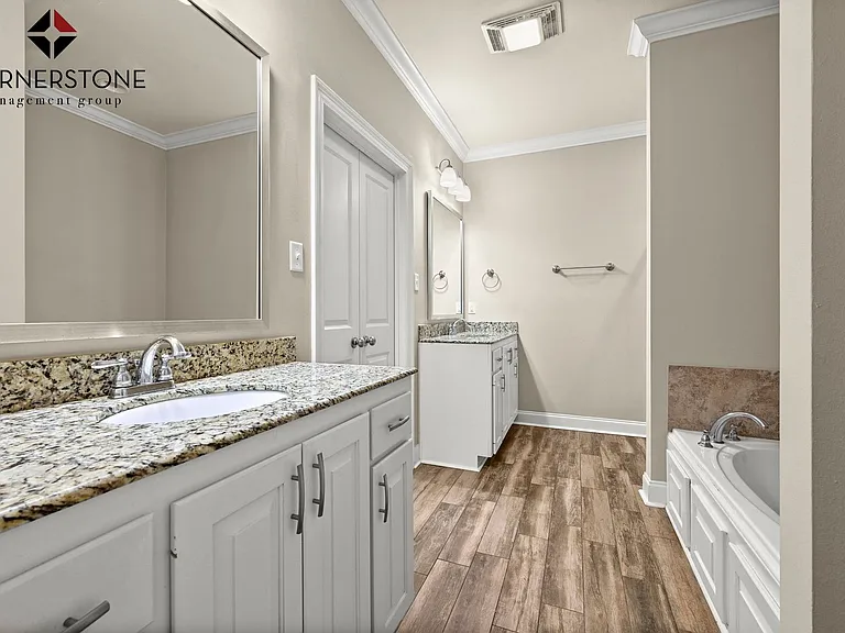 7723 Ibiza Dr — Photo 13