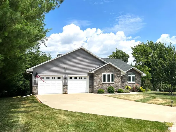 1101 Timber View Ter, Quincy, IL 62305