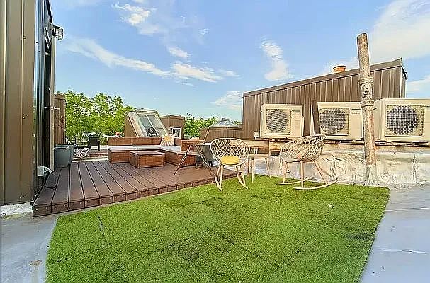 1st image of 535 Hudson St #Penthouse 5
