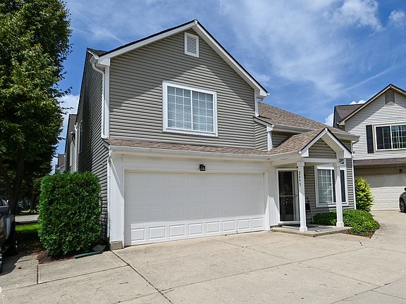 3rd image of 2453 Grand Fir Dr