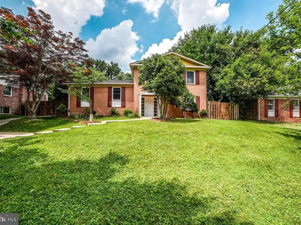 716 Downs Dr, Silver Spring, MD 20904