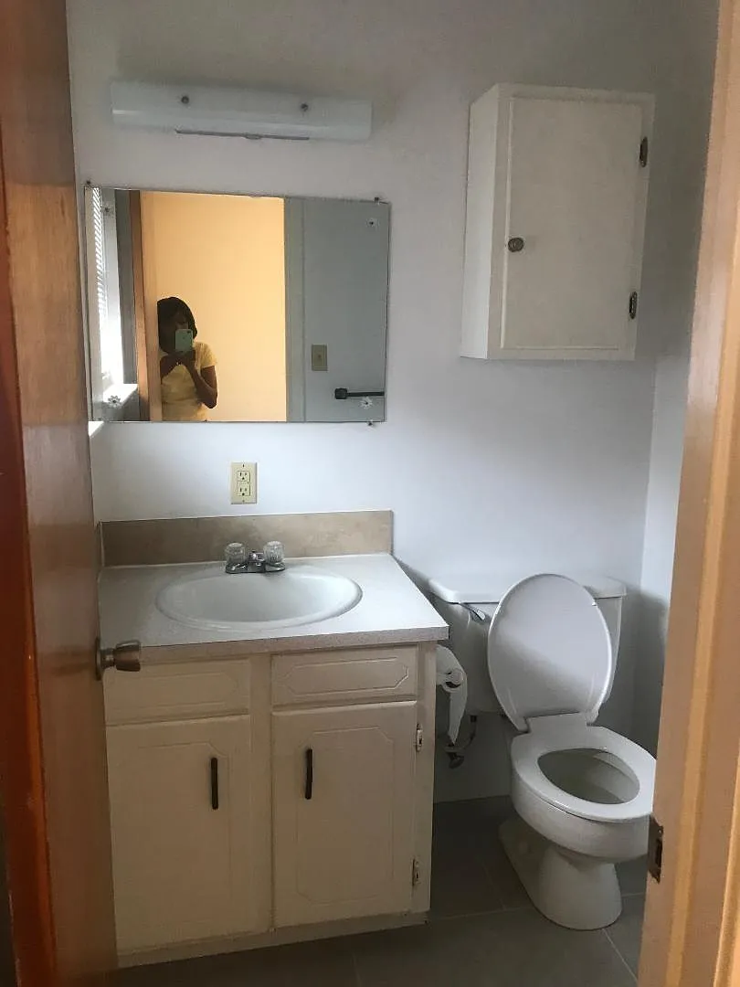 4 bed, 1.5 bath, 1550 sqft, $1,550 — Photo 2