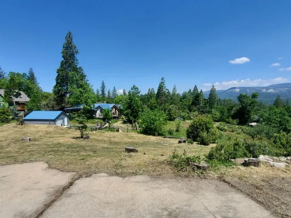 52861 Cedar Dr, Oakhurst, CA 93644