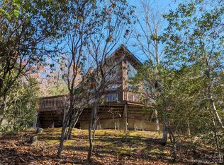 567 Forest Run Rd, Whittier, NC 28789