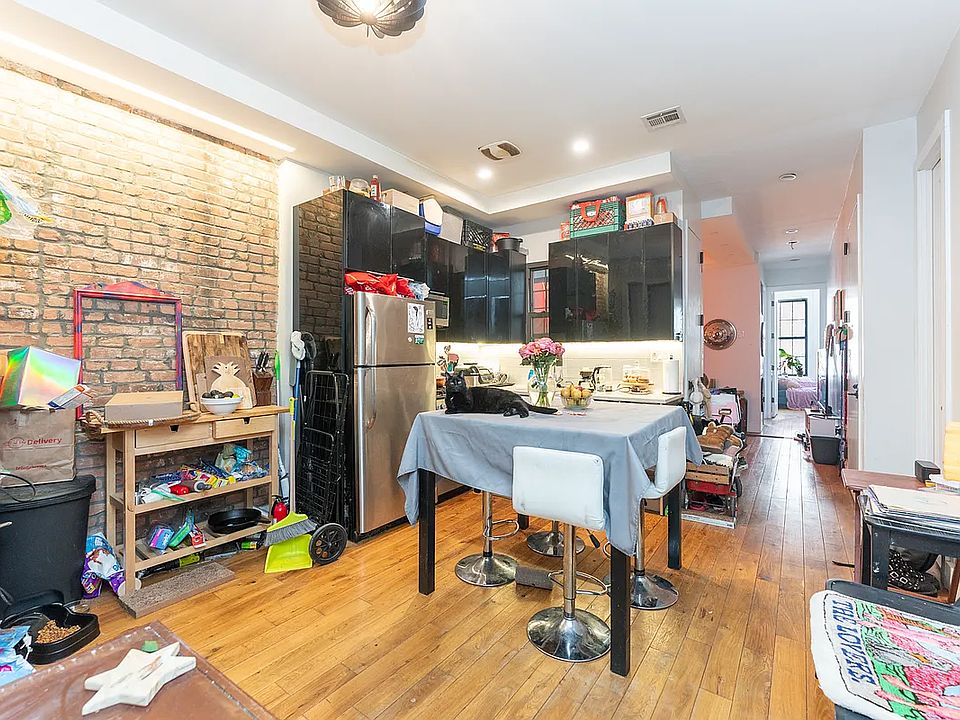 1st image of 88 Lewis Ave APT 2