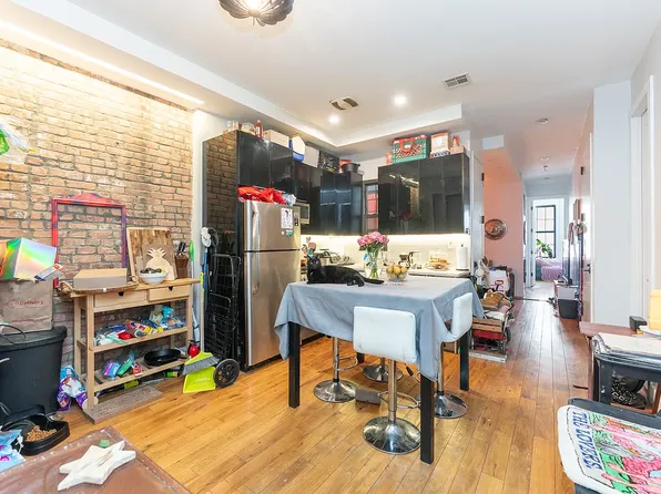 88 Lewis Ave APT 2, Brooklyn, NY 11206