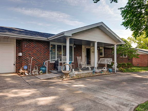 3rd image of 759 W Kingsley Street