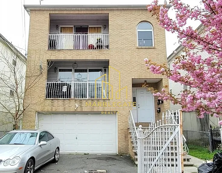 38-40 Wainwright St #11 — Photo 1