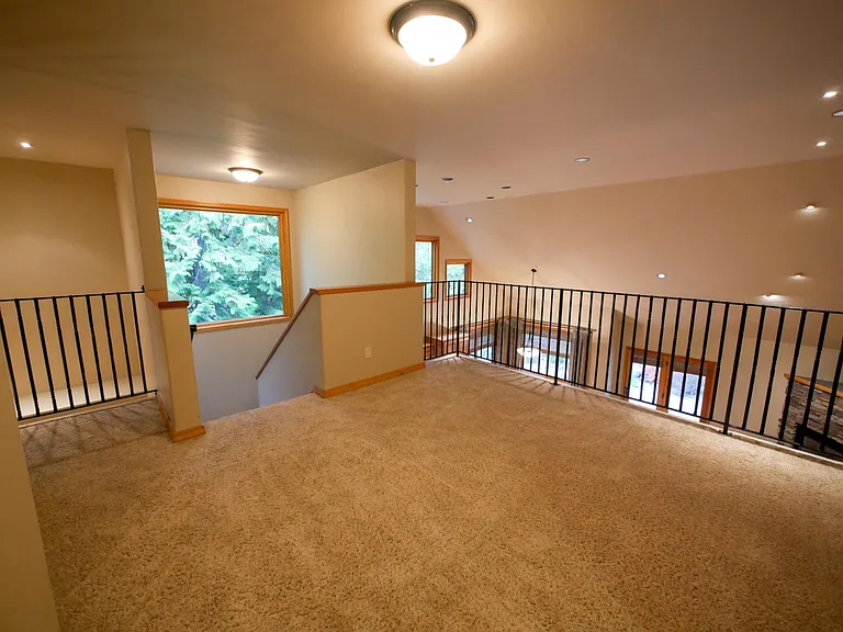 1917 Racquet Ct — Photo 18