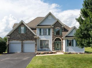 31 Hampton Dr, Stuarts Draft, VA 24477