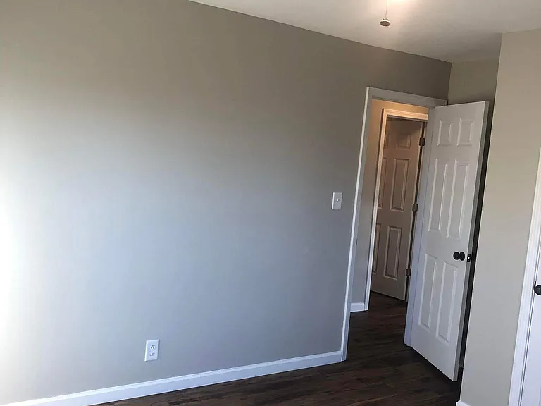 567 Cynthia Dr — Photo 4