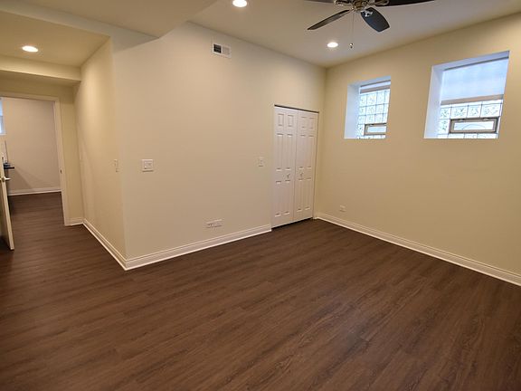5th image of 1145 W Lunt Ave APT G