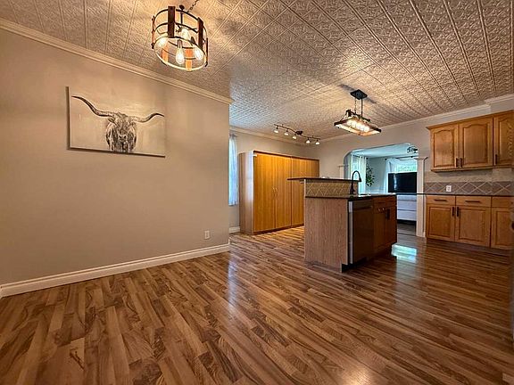 3rd image of 505 N 6th Ave