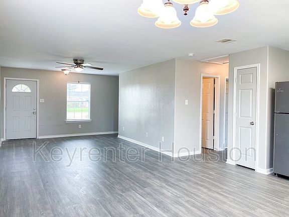 5th image of 4306 Peppermint Hill Ln