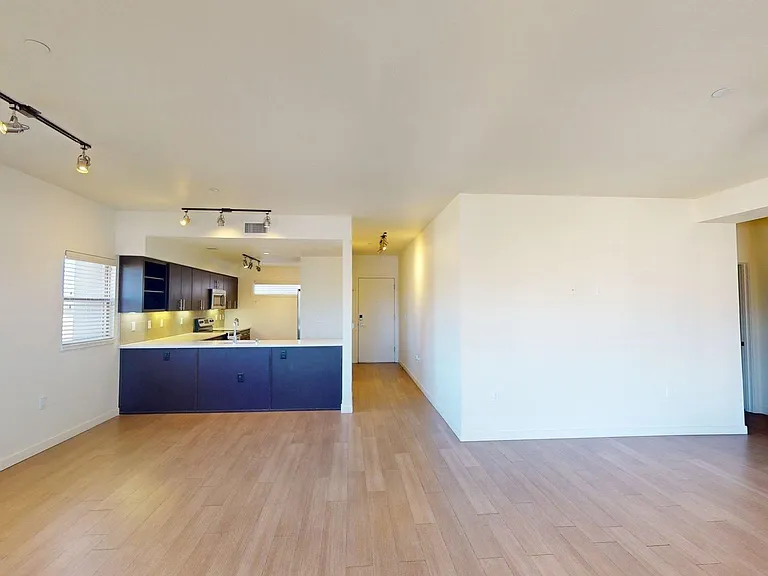 Platinum Apartments — Photo 34