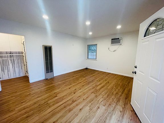 4th image of 11345 Hatteras St