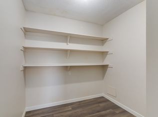 Harvester Apartments, Medicine Hat, AB T1B 1R5