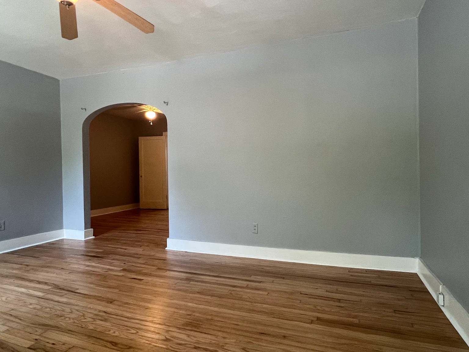 1 bed, 850 sqft, $1,450 — Photo 2