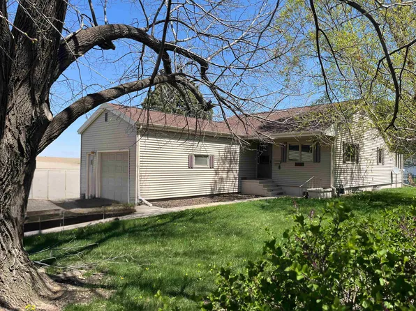 1309 Sherman St, Wayne, NE 68787