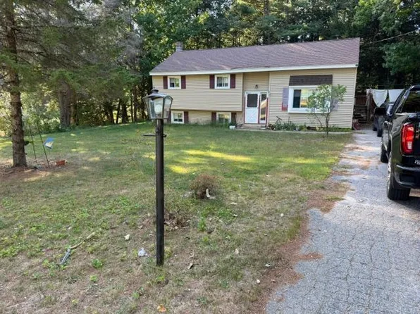 18 Elliott Avenue, Buxton, ME 04093