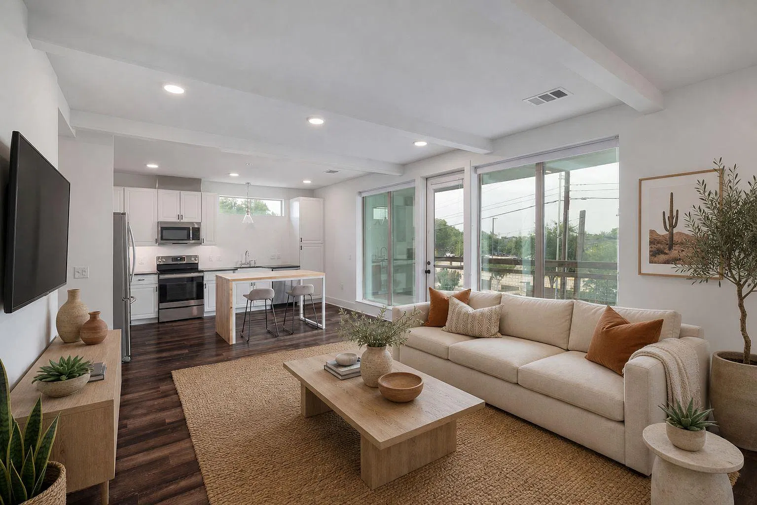 4704 Sunset Trl — Photo 1