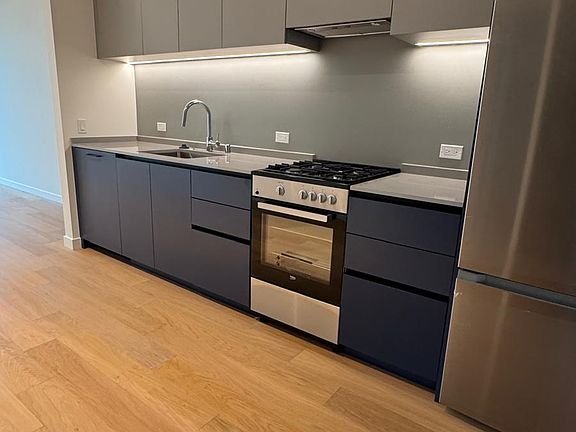 2nd image of 395 6th St #1