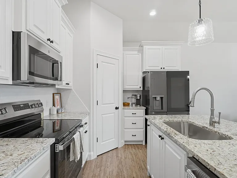 7023 Nikhil Ln — Photo 21