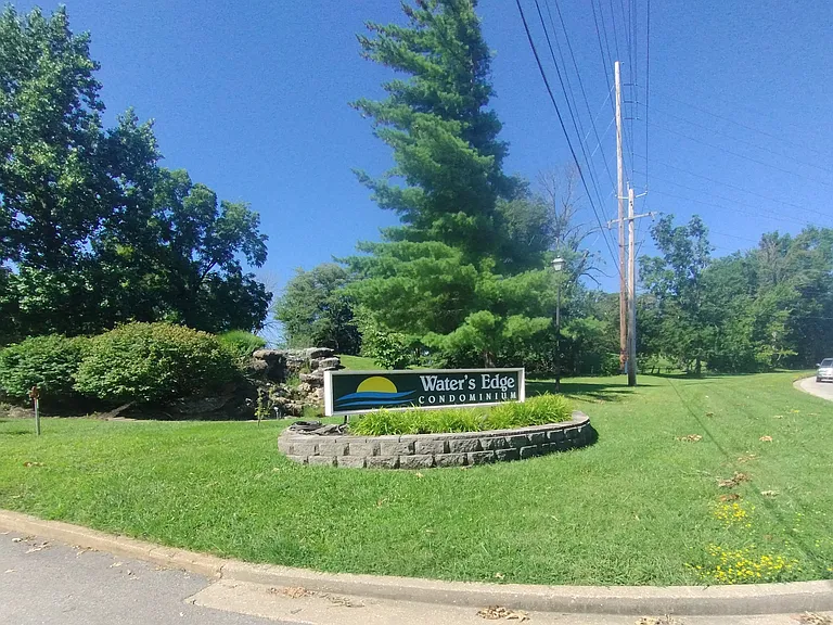 Entry sign to complex