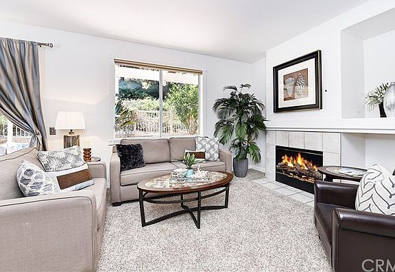 3rd image of 20 Estero Pointe
