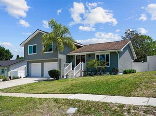 1437 Burning Tree Rd, Tarpon Springs, FL 34689