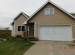 9412 Forest Ln, Plattsmouth, NE 68048