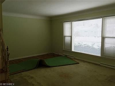 3rd image of 6580 Queens Park Ave