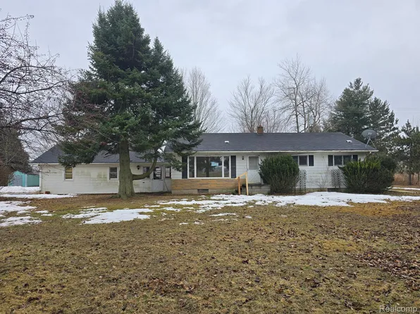 2828 Murphy Lake Rd, Silverwood, MI 48760