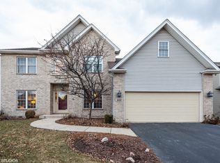 466 Carriage Way, South Elgin, IL 60177