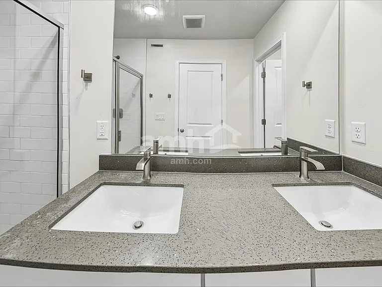 11078 S Trocadero Ave — Photo 10