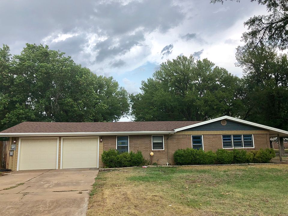1st image of 4216 Meadowbrook Dr