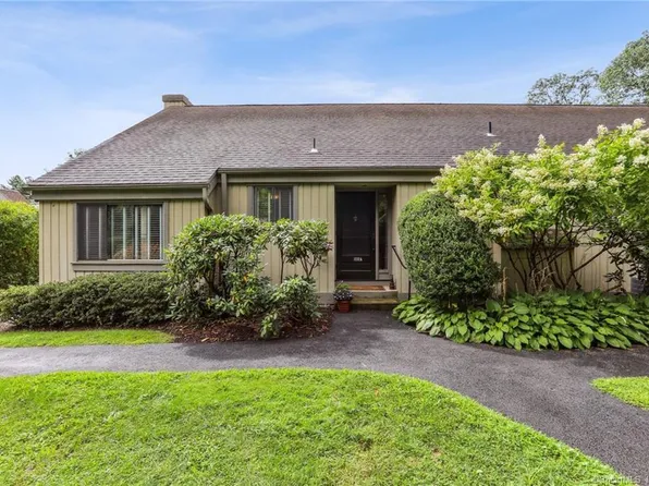 102 Heritage Village #A, Southbury, CT 06488