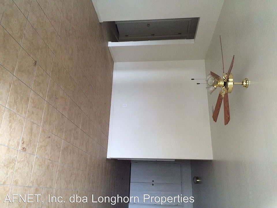 2nd image of 1407 Hopi Trl APT A
