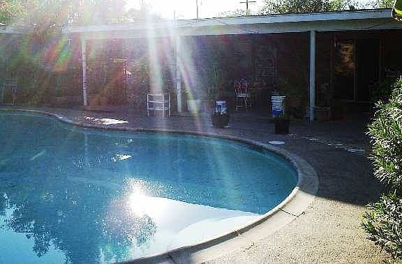 Pool/patio
