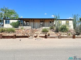 225 Country Club Rd, Elephant Butte, NM 87935