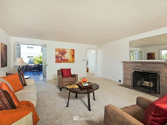 3rd image of 9105 2nd Avenue NE