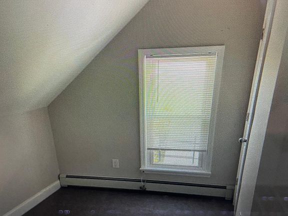 5th image of 539 Locust Ave Floor 2