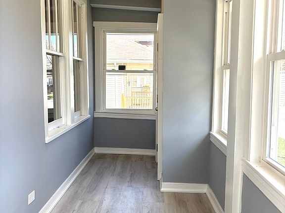 4th image of 9234-9236 S Blackstone Ave