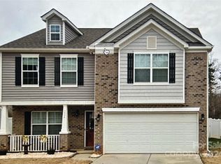 5524 Amber View Ct, Charlotte, NC 28216