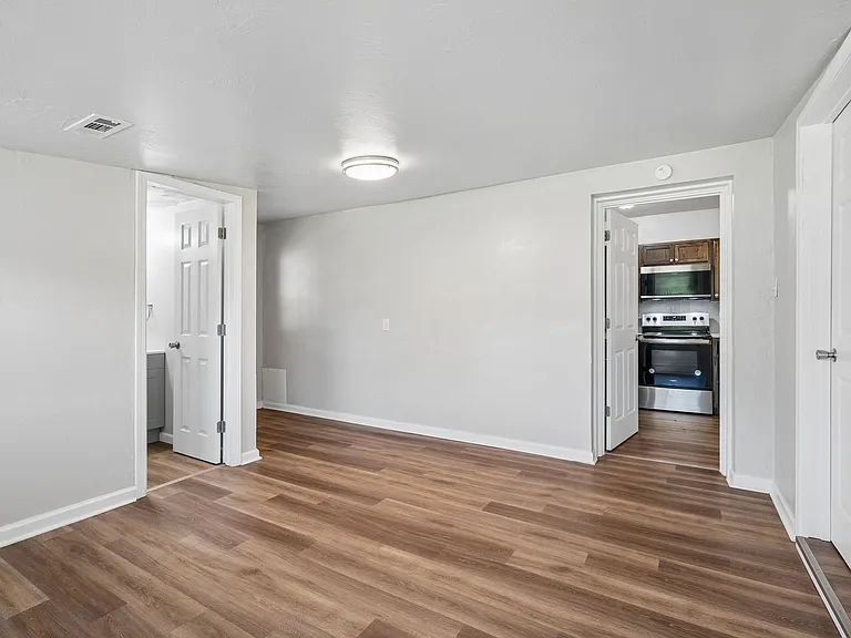 510 N Marshall Dr — Photo 18