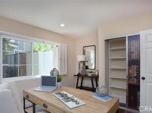 571 S Weymouth Ct, Anaheim, CA 92807